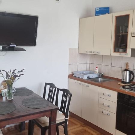 Apartmani Anna Vir Eksteriør billede